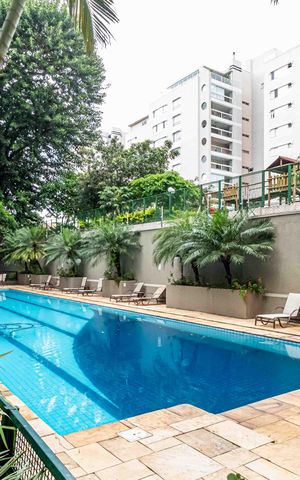 Apartamento à venda com 96m², 3 quartos e 2 vagas Apartamento à venda com 96m², 3 quartos e 2 vagasÁrea comum - Piscina