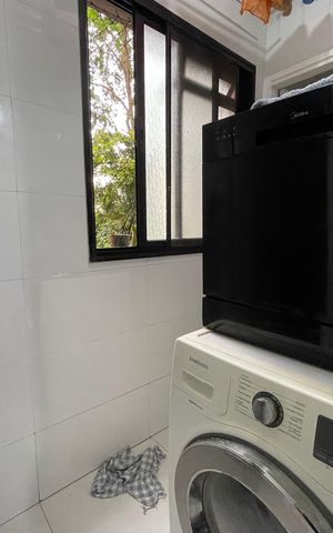 Apartamento à venda com 96m², 3 quartos e 2 vagas Apartamento à venda com 96m², 3 quartos e 2 vagasÁrea de Serviço