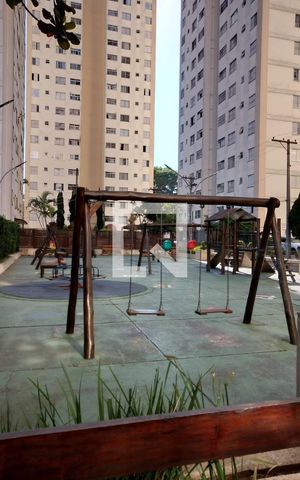 Apartamento para alugar com 50m², 2 quartos e 1 vaga Apartamento para alugar com 50m², 2 quartos e 1 vagaÁrea Comum - Playground