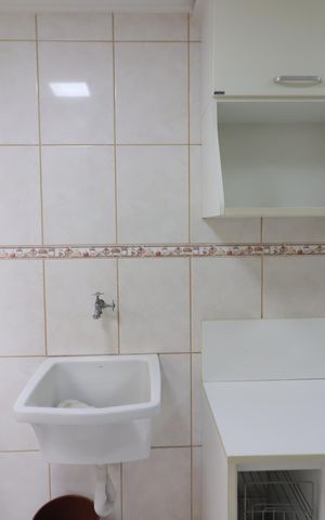 Apartamento à venda com 57m², 2 quartos e 1 vagaCozinha e Área de Serviço