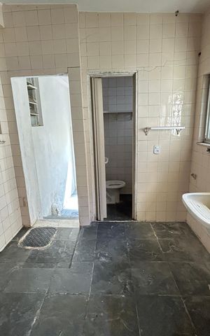 Casa à venda com 94m², 3 quartos e 1 vagaÁrea de Serviço