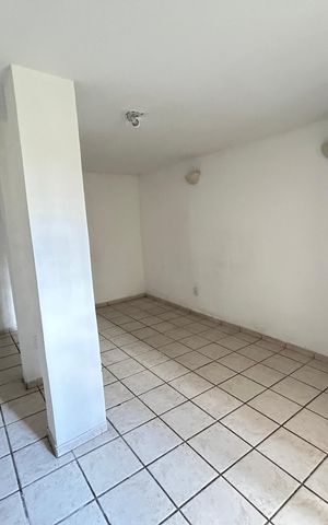 Casa à venda com 94m², 3 quartos e 1 vagaSuíte