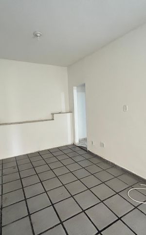 Casa à venda com 94m², 3 quartos e 1 vagaSala