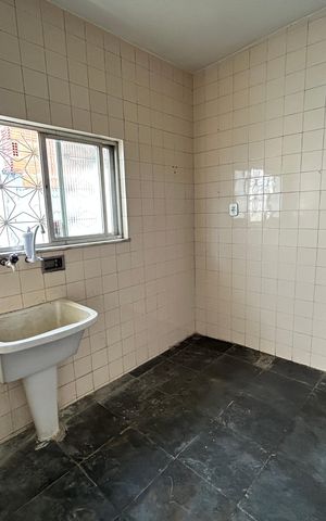 Casa à venda com 94m², 3 quartos e 1 vagaÁrea de Serviço