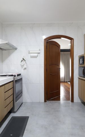 Casa para alugar com 435m², 3 quartos e 3 vagasCozinha