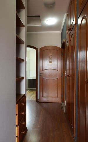 Casa para alugar com 435m², 3 quartos e 3 vagasCloset da suíte 3