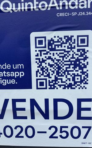 Casa à venda com 275m², 3 quartos e 3 vagas Casa à venda com 275m², 3 quartos e 3 vagasPlaquinha