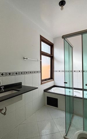 Casa para alugar com 75m², 2 quartos e 1 vaga Casa para alugar com 75m², 2 quartos e 1 vagaBanheiro da suíte 2