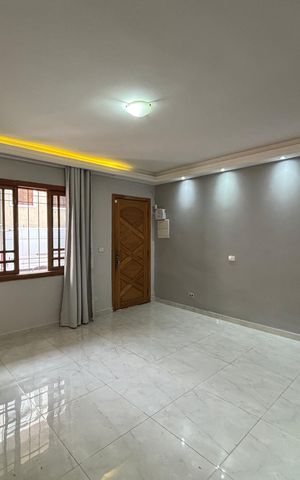Casa para alugar com 75m², 2 quartos e 1 vaga Casa para alugar com 75m², 2 quartos e 1 vagaSala