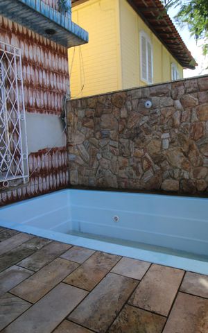 Casa à venda com 300m², 3 quartos e 4 vagasPiscina