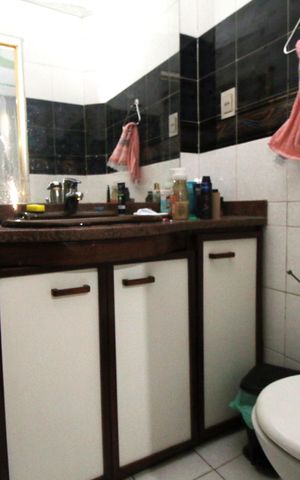 Casa à venda com 300m², 3 quartos e 4 vagasBanheiro da Suíte 