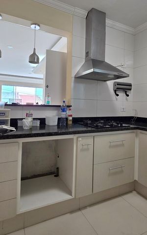 Apartamento para alugar com 192m², 3 quartos e 2 vagas Apartamento para alugar com 192m², 3 quartos e 2 vagasCozinha
