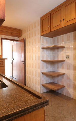 Apartamento para alugar com 100m², 4 quartos e 2 vagasCozinha 