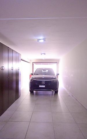 Casa à venda com 280m², 3 quartos e 3 vagasGaragem
