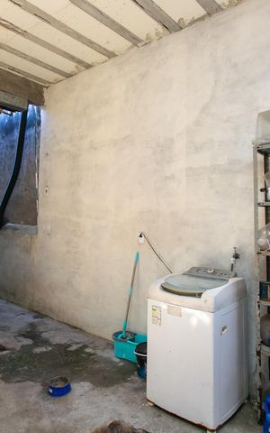 Casa à venda com 150m², 2 quartos e 3 vagas Casa à venda com 150m², 2 quartos e 3 vagasÁrea de Serviço