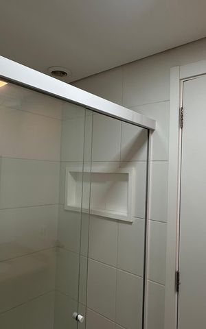 Studio à venda com 32m², 1 quarto e 1 vaga Studio à venda com 32m², 1 quarto e 1 vagaBanheiro social