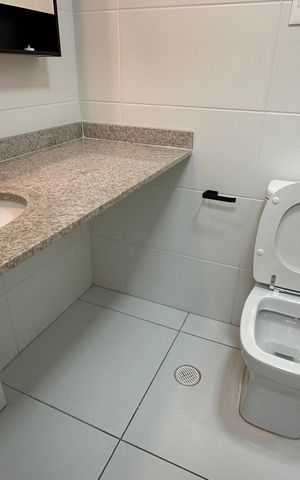 Studio à venda com 32m², 1 quarto e 1 vaga Studio à venda com 32m², 1 quarto e 1 vagaBanheiro social