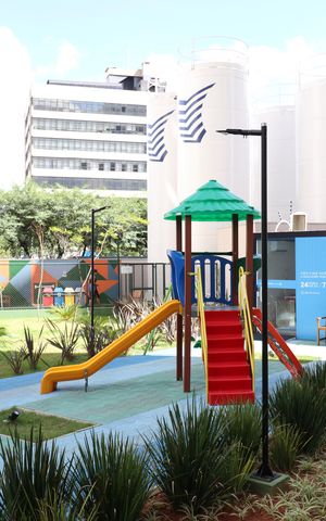Apartamento à venda com 32m², 1 quarto e sem vagaÁrea comum - Playground