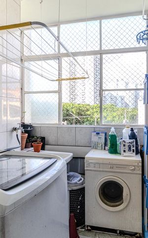 Apartamento à venda com 140m², 4 quartos e 1 vaga Apartamento à venda com 140m², 4 quartos e 1 vagaÁrea de Serviço
