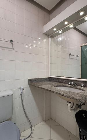 Apartamento à venda com 73m², 2 quartos e 2 vagas Apartamento à venda com 73m², 2 quartos e 2 vagasBanheiro Social