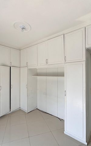 Apartamento à venda com 73m², 2 quartos e 2 vagas Apartamento à venda com 73m², 2 quartos e 2 vagasSuíte