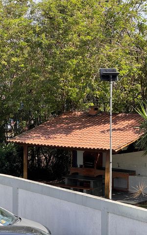 Apartamento à venda com 73m², 2 quartos e 2 vagas Apartamento à venda com 73m², 2 quartos e 2 vagasVaranda