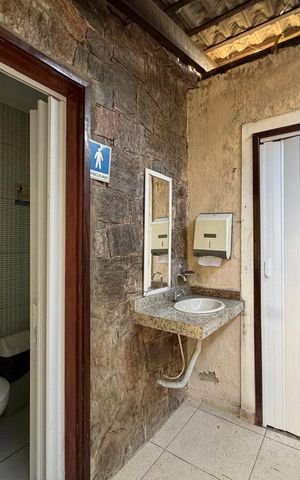 Casa de condomínio à venda com 200m², 4 quartos e 3 vagas Casa de condomínio à venda com 200m², 4 quartos e 3 vagasÁrea externa