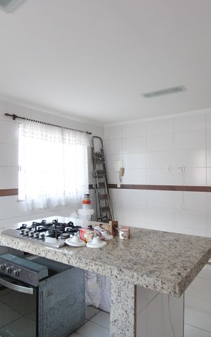 Casa de condomínio à venda com 200m², 4 quartos e 3 vagasCozinha