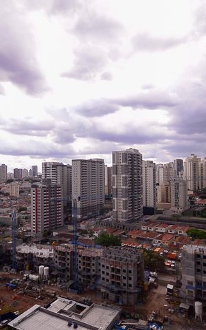 Apartamento à venda com 55m², 2 quartos e 1 vaga Apartamento à venda com 55m², 2 quartos e 1 vagaSala - Varanda