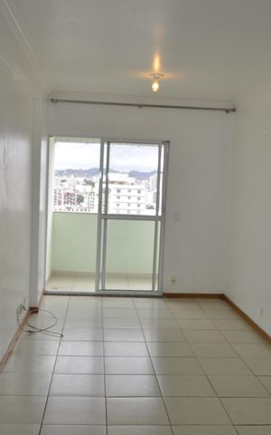 Apartamento à venda com 60m², 2 quartos e 2 vagasSala