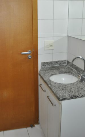 Apartamento à venda com 60m², 2 quartos e 2 vagasBanheiro social