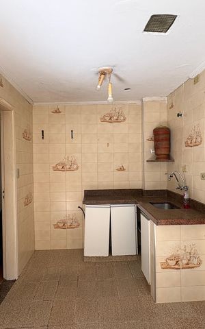 Casa à venda com 120m², 3 quartos e 2 vagas Casa à venda com 120m², 3 quartos e 2 vagasCozinha