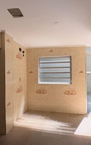 Casa à venda com 120m², 3 quartos e 2 vagas Casa à venda com 120m², 3 quartos e 2 vagasCozinha