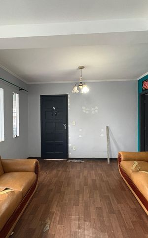 Casa à venda com 120m², 3 quartos e 2 vagas Casa à venda com 120m², 3 quartos e 2 vagasSala