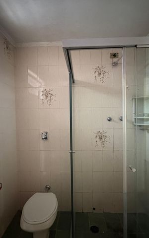 Casa à venda com 120m², 3 quartos e 2 vagas Casa à venda com 120m², 3 quartos e 2 vagasBanheiro