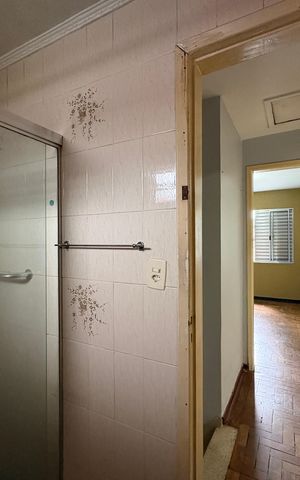 Casa à venda com 120m², 3 quartos e 2 vagas Casa à venda com 120m², 3 quartos e 2 vagasBanheiro