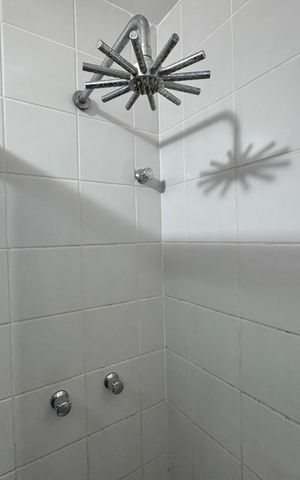 Apartamento para alugar com 110m², 2 quartos e 1 vaga Apartamento para alugar com 110m², 2 quartos e 1 vagaBanheiro da Suíte