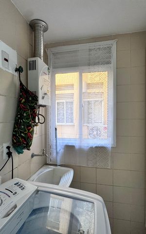 Apartamento para alugar com 110m², 2 quartos e 1 vaga Apartamento para alugar com 110m², 2 quartos e 1 vagaCozinha e Área de Serviço