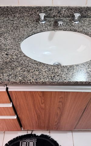 Apartamento para alugar com 110m², 2 quartos e 1 vaga Apartamento para alugar com 110m², 2 quartos e 1 vagaBanheiro da Suíte
