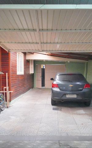 Casa à venda com 215m², 2 quartos e 4 vagasGaragem