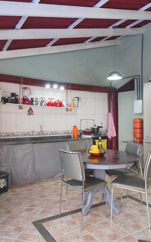 Casa à venda com 215m², 2 quartos e 4 vagasEspaço Gourmet