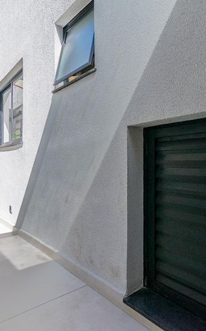 Casa à venda com 300m², 3 quartos e 2 vagas Casa à venda com 300m², 3 quartos e 2 vagasCorredor Externo