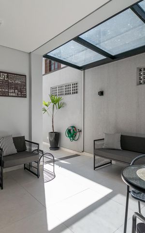 Casa à venda com 300m², 3 quartos e 2 vagas Casa à venda com 300m², 3 quartos e 2 vagasChurrasqueira
