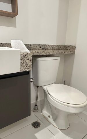 Studio à venda com 22m², 1 quarto e sem vaga Studio à venda com 22m², 1 quarto e sem vagaBanheiro social