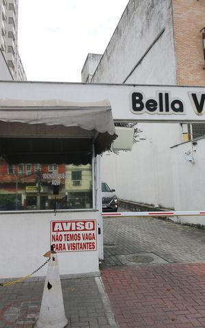 Apartamento à venda com 65m², 3 quartos e 1 vagaFachada e portaria