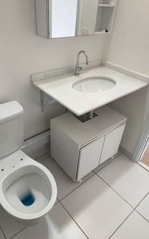 Studio à venda com 27m², 1 quarto e sem vaga Studio à venda com 27m², 1 quarto e sem vagaBanheiro social