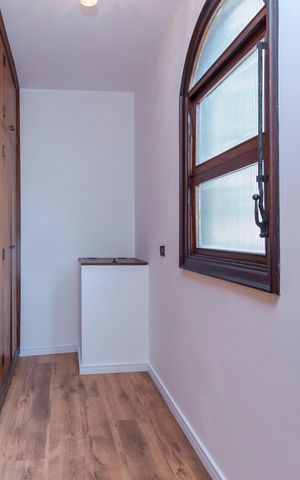 Casa à venda com 393m², 4 quartos e 2 vagas Casa à venda com 393m², 4 quartos e 2 vagasCloset
