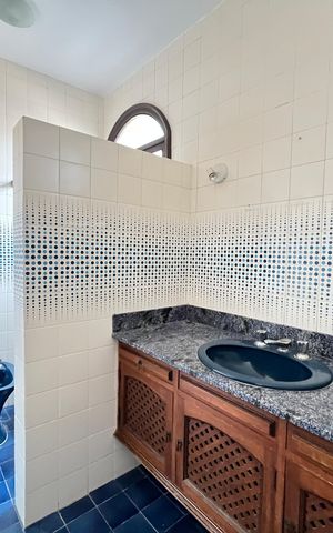 Casa à venda com 393m², 4 quartos e 2 vagasBanheiro