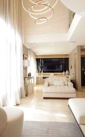 Apartamento para alugar com 180m², 2 quartos e 3 vagasSala
