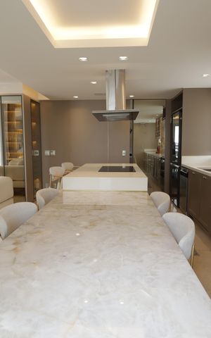 Apartamento para alugar com 180m², 2 quartos e 3 vagasCozinha